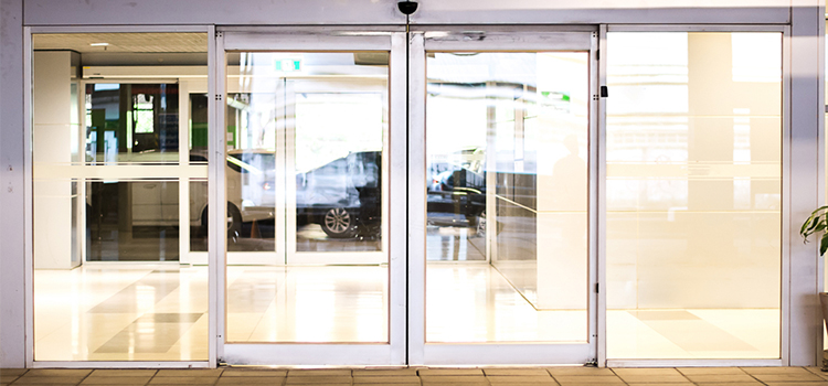 Driveway Commercial Glass Gate Installation Cost in Seal Beach, CA